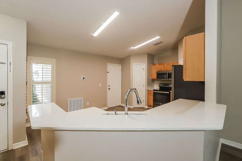 2,235/Mo, 912 Stallion Way Valrico, FL 33594 Kitchen View