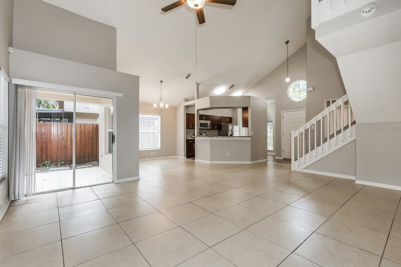 2,545/Mo, 1443 Scotch Pine Dr Brandon, FL 33511 Living Room View 2