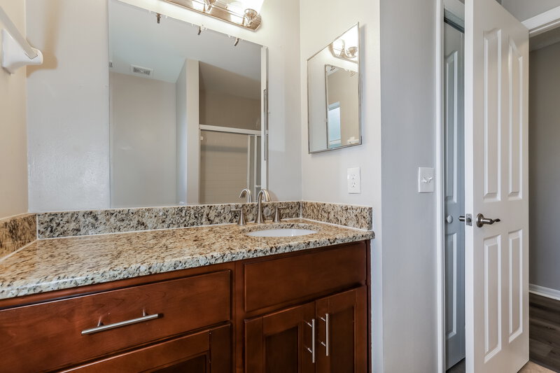 2,545/Mo, 1443 Scotch Pine Dr Brandon, FL 33511 Bathroom View
