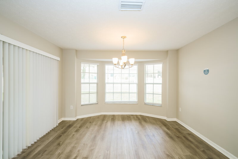 2,100/Mo, 10353 Ventura Dr Spring Hill, FL 34608 Family Room View