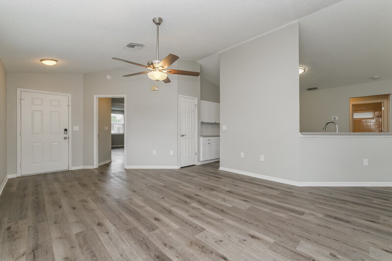 2,095/Mo, 4669 Swallowtail Dr New Port Richey, FL 34653 Living Room View