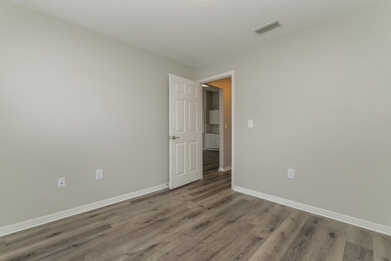 2,095/Mo, 4669 Swallowtail Dr New Port Richey, FL 34653 Bedroom View 3