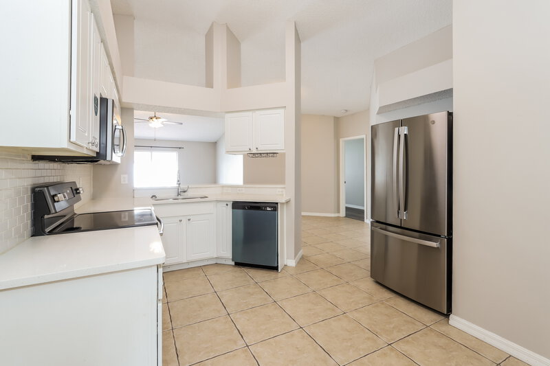 2,260/Mo, 6206 Chapel Pines Blvd Wesley Chapel, FL 33545 Kitchen View