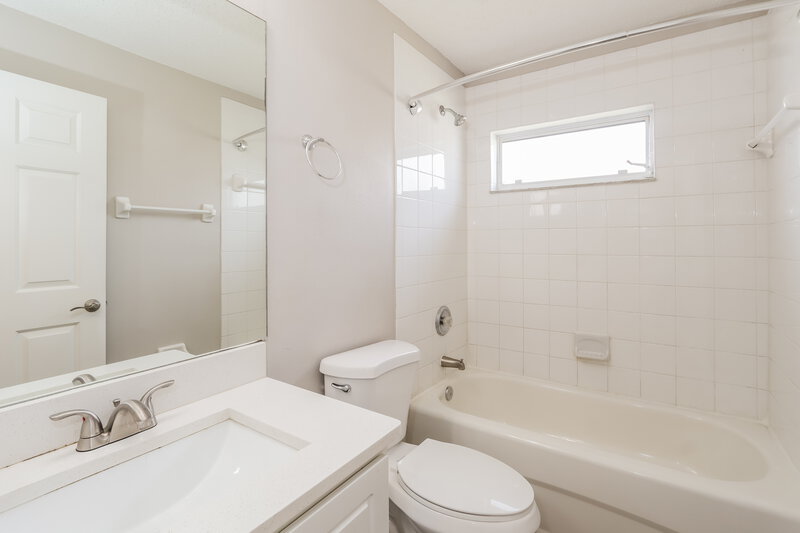 2,260/Mo, 6206 Chapel Pines Blvd Wesley Chapel, FL 33545 Bathroom View