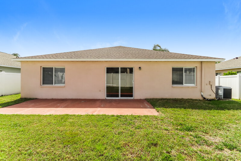 2,260/Mo, 6206 Chapel Pines Blvd Wesley Chapel, FL 33545 Rear View