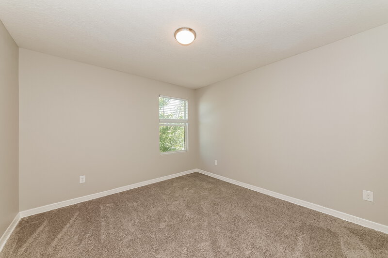 2,185/Mo, 1132 Lauren Manor Loop Ruskin, FL 33570 Bedroom View 3