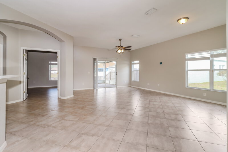2,680/Mo, 752 Star Pointe Dr Seffner, FL 33584 Dining Room View