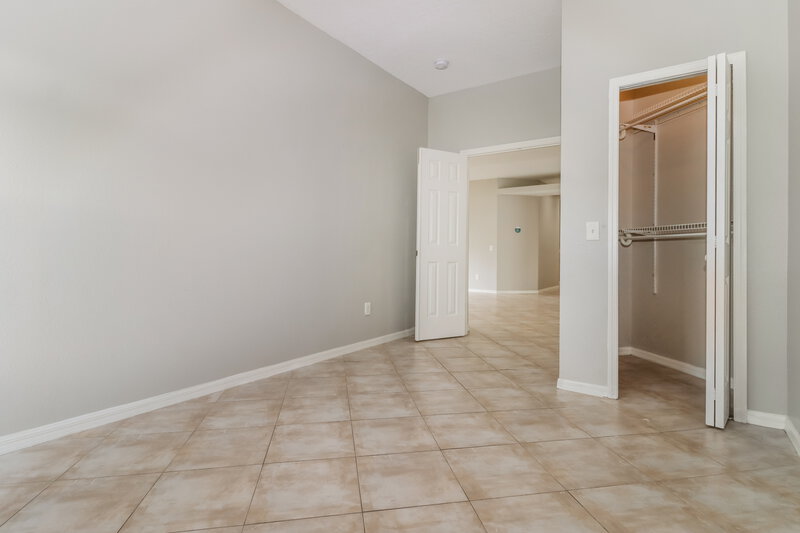 2,680/Mo, 752 Star Pointe Dr Seffner, FL 33584 Main Bedroom View