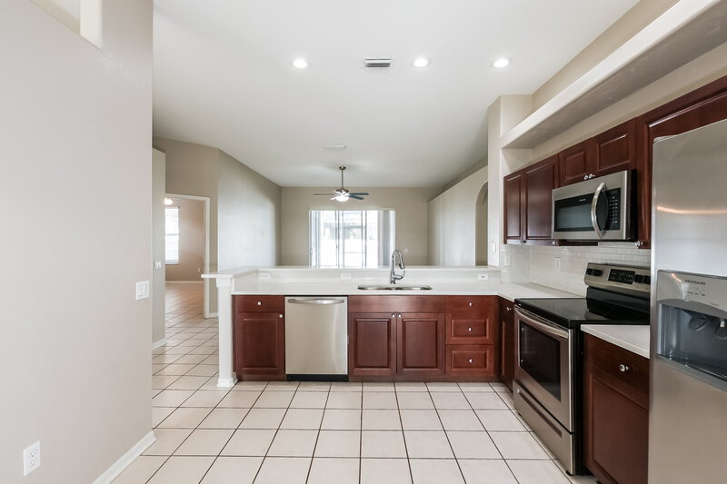 2,525/Mo, 3727 Cold Creek Drive Valrico, FL 33596 Kitchen View 3
