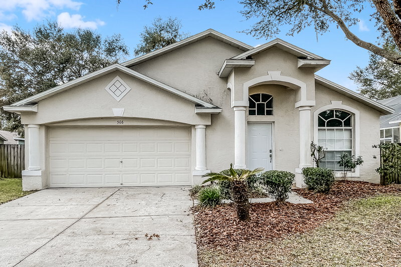 2,110/Mo, 506 Sunset Beach Ct Valrico, FL 33594 External View