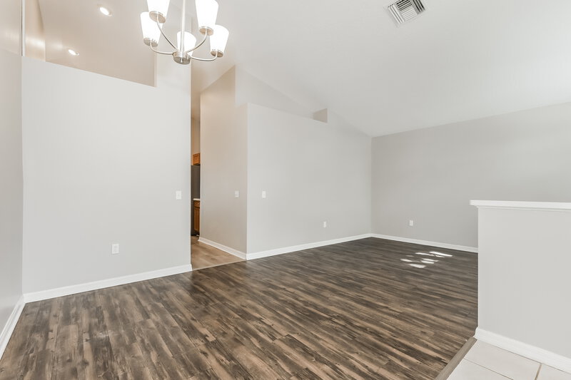 2,195/Mo, 506 Sunset Beach Ct Valrico, FL 33594 Dining Room View