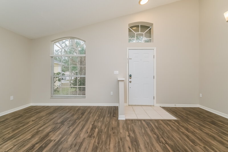 2,175/Mo, 506 Sunset Beach Ct Valrico, FL 33594 Family Room View