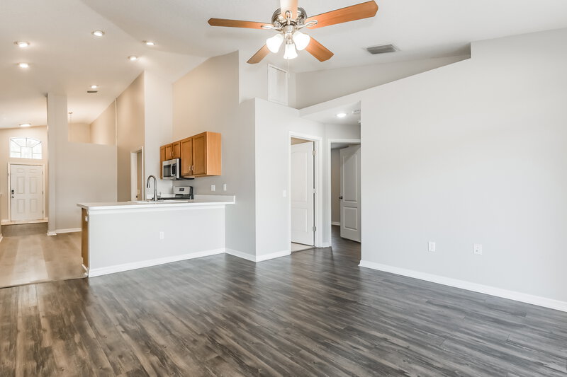 2,195/Mo, 506 Sunset Beach Ct Valrico, FL 33594 Family Room View