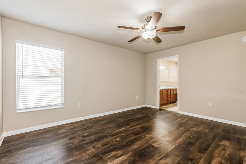 2,005/Mo, 34835 Redding Ln Zephyrhills, FL 33541 Main Bedroom View