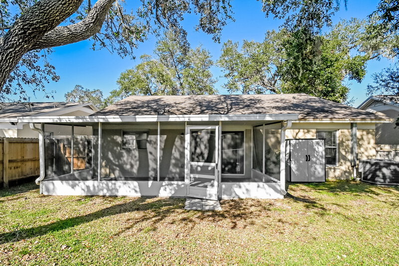 3,910/Mo, 1111 Hardwood Dr Valrico, FL 33596 Rear View