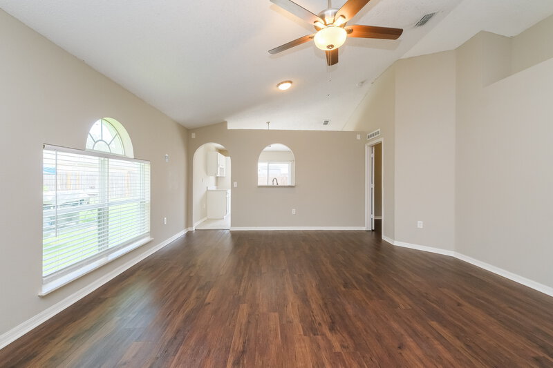 2,090/Mo, 6516 Tabogi Trl Wesley Chapel, FL 33545 Living Room View 2