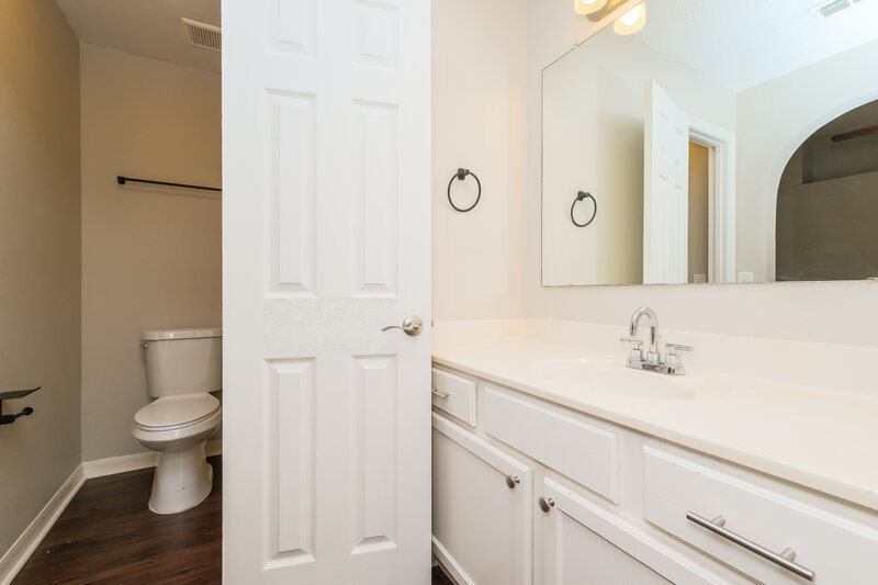 2,090/Mo, 6516 Tabogi Trl Wesley Chapel, FL 33545 Bathroom View
