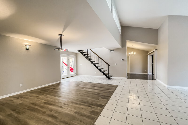 0/Mo, 3334 Brian Rd N Palm Harbor, FL 34685 Living Room View