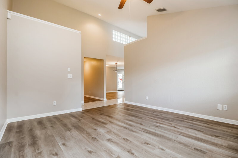 0/Mo, 3334 Brian Rd N Palm Harbor, FL 34685 Main Bedroom View
