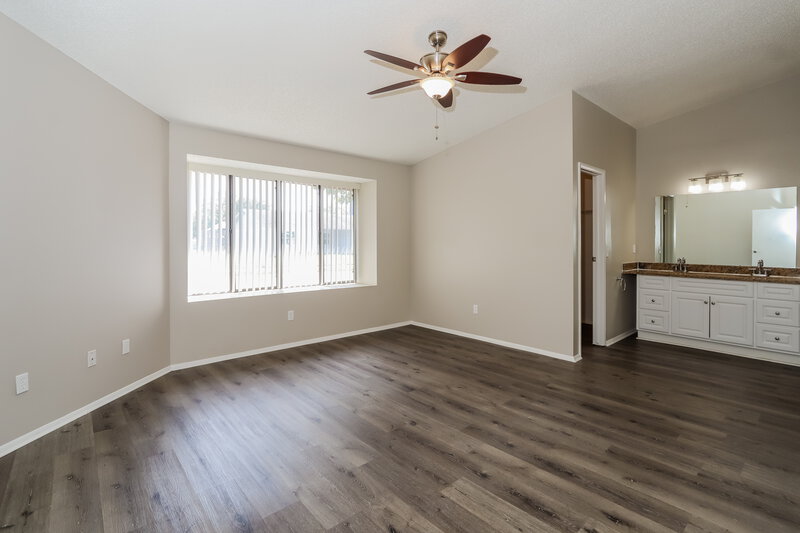 2,200/Mo, 7748 McPherson Dr New Port Richey, FL 34653 Main Bedroom View