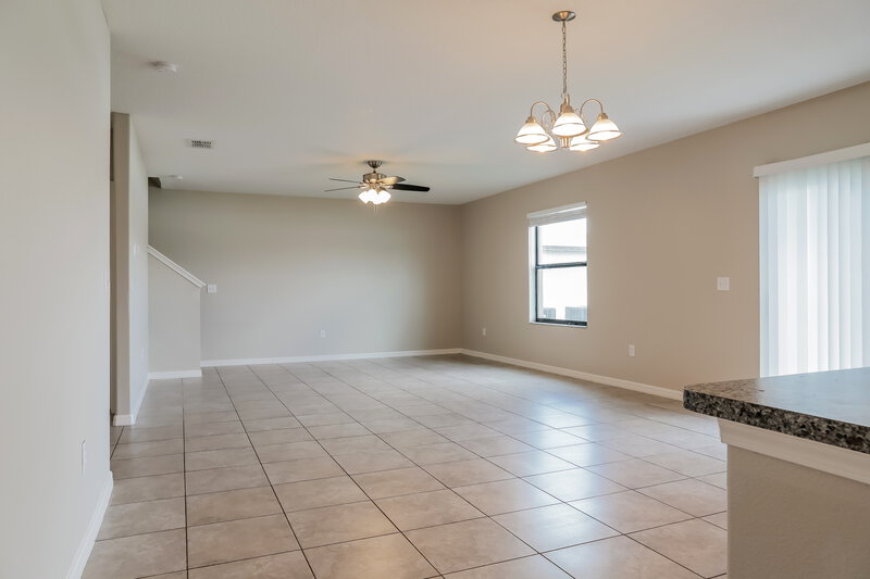 2,775/Mo, 11184 Leland Groves Dr Riverview, FL 33579 Living Room View 3