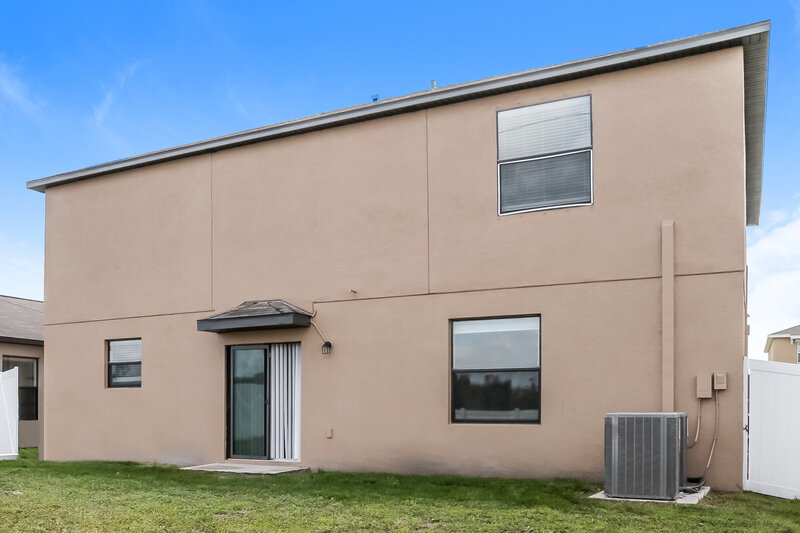 4,250/Mo, 11184 Leland Groves Dr Riverview, FL 33579 Rear View