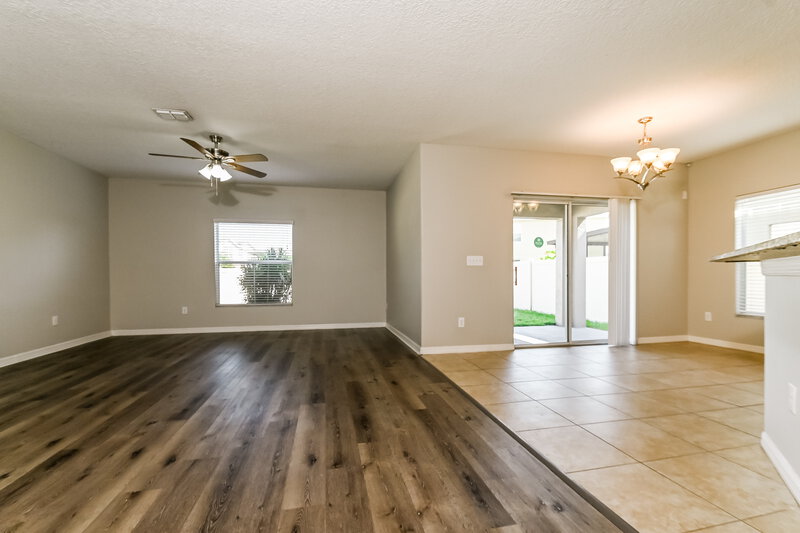 2,255/Mo, 6402 Trent Creek Drive Ruskin, FL 33573 Living Room View
