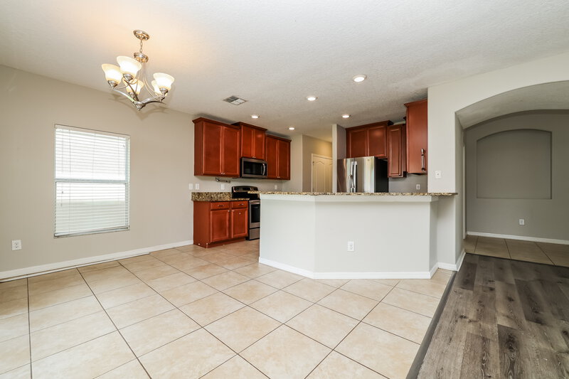 2,275/Mo, 6402 Trent Creek Drive Ruskin, FL 33573 Breakfast Nook View
