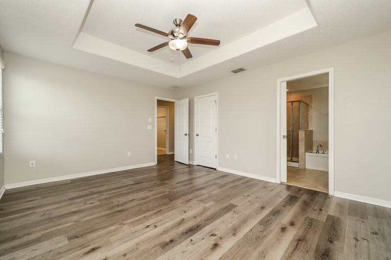 2,275/Mo, 6402 Trent Creek Drive Ruskin, FL 33573 Main Bedroom View