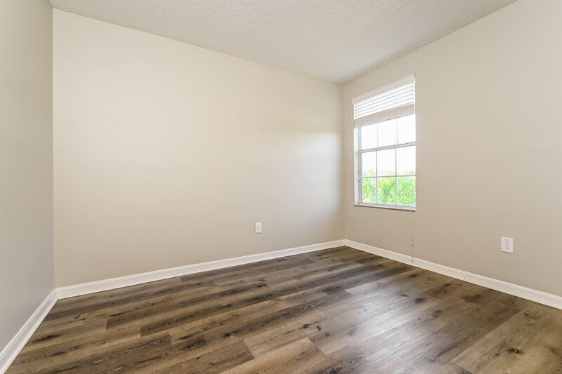 2,255/Mo, 6402 Trent Creek Drive Ruskin, FL 33573 Bedroom View