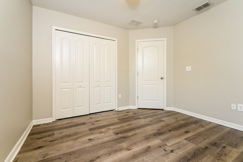 2,255/Mo, 6402 Trent Creek Drive Ruskin, FL 33573 Bedroom View 2