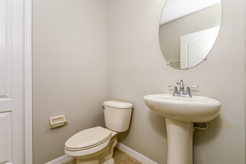 2,255/Mo, 6402 Trent Creek Drive Ruskin, FL 33573 Bathroom View