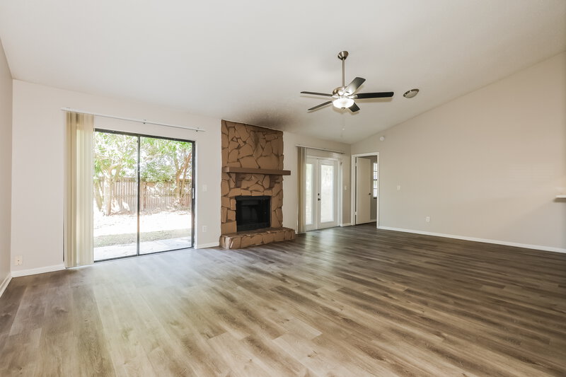 3,530/Mo, 831 Sunridge Point Dr Seffner, FL 33584 Living Room View