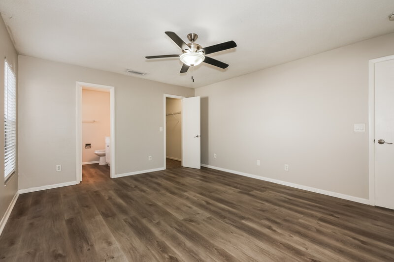 3,530/Mo, 831 Sunridge Point Dr Seffner, FL 33584 Main Bedroom View