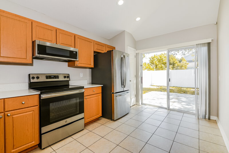 1,985/Mo, 1417 Delano Trent St Ruskin, FL 33570 Kitchen View
