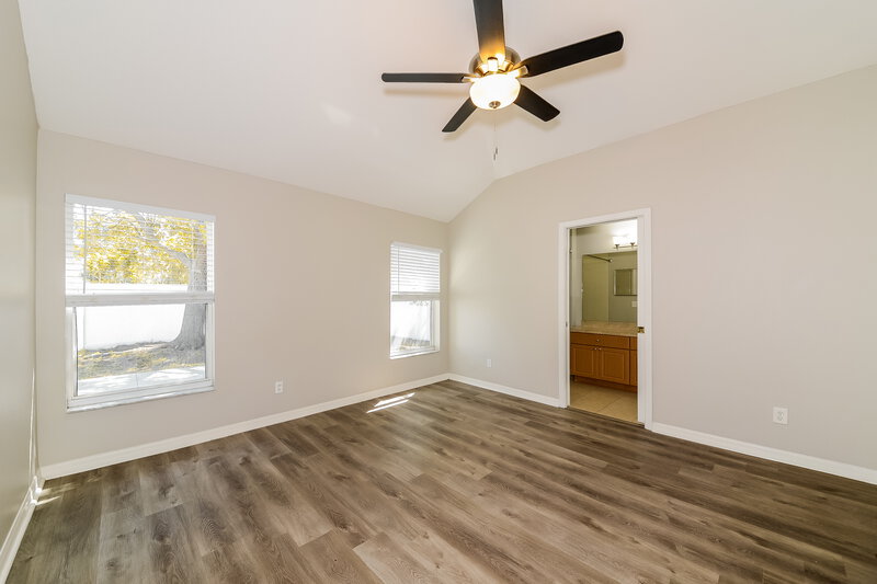 1,985/Mo, 1417 Delano Trent St Ruskin, FL 33570 Main Bedroom View