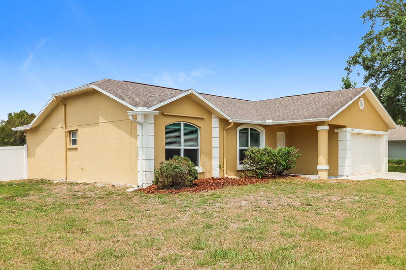 2,185/Mo, 8403 Yearling Ln New Port Richey, FL 34653 Front View