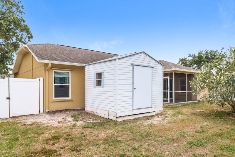 2,185/Mo, 8403 Yearling Ln New Port Richey, FL 34653 Rear View