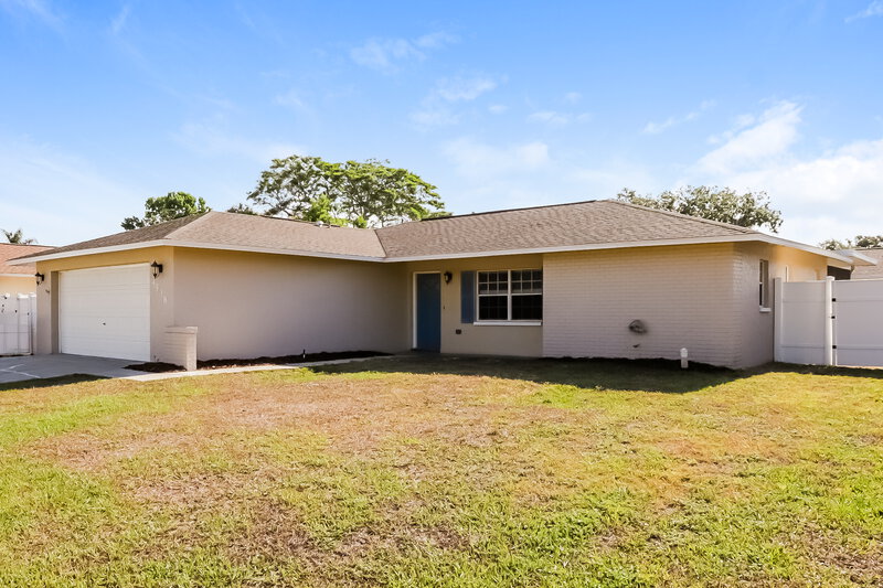 2,205/Mo, 4538 Swallowtail Drive New Port Richey, FL 34653 Front View