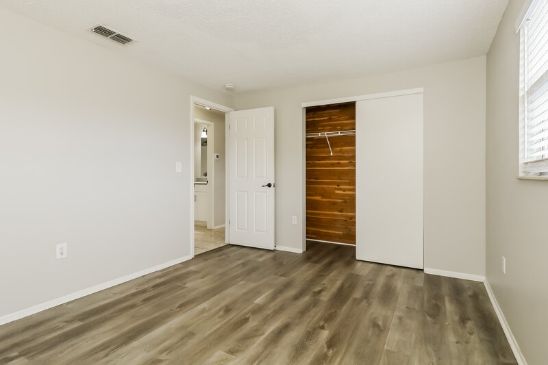 1,735/Mo, 7921 Eugene Dr Port Richey, FL 34668 Bedroom View