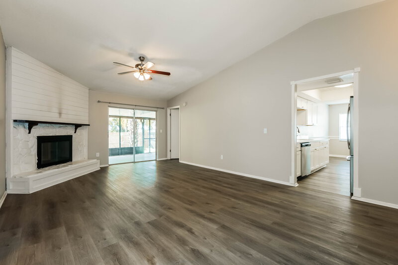 2,210/Mo, 747 Climate Dr Brandon, FL 33511 Living Room View 3