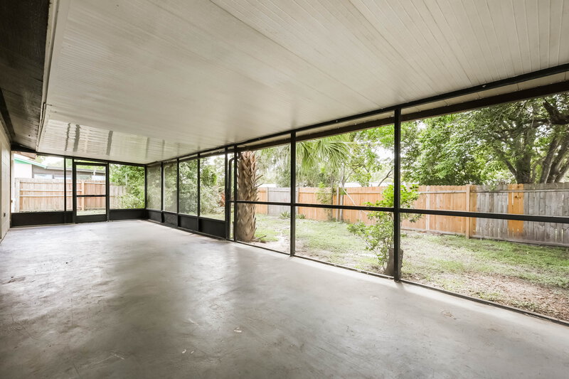 2,210/Mo, 747 Climate Dr Brandon, FL 33511 Sun Room View