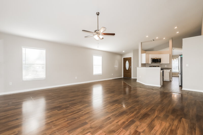 2,115/Mo, 12708 Bramfield Dr Riverview, FL 33579 Living Room View 2