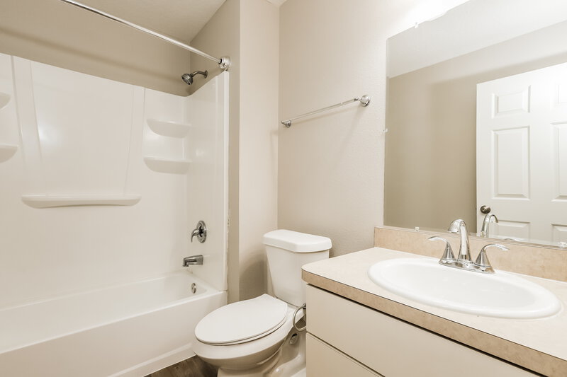 2,115/Mo, 12708 Bramfield Dr Riverview, FL 33579 Bathroom View