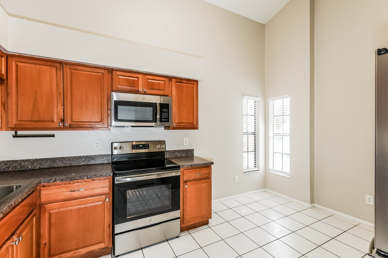 1,930/Mo, 11506 Smokethorn Drive Riverview, FL 33579 Kitchen View 3