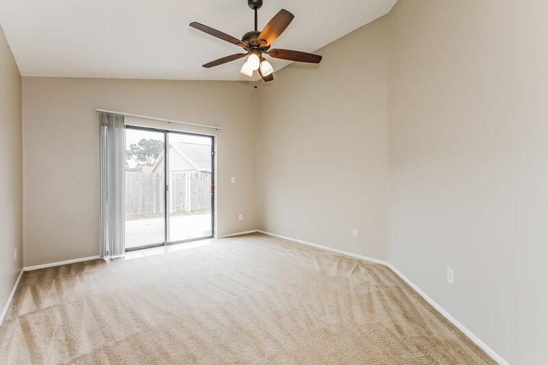 1,930/Mo, 11506 Smokethorn Drive Riverview, FL 33579 Main Bedroom View