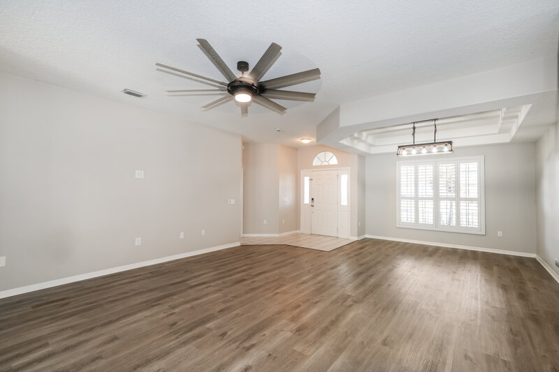 2,300/Mo, 4806 Spring Side Drive New Port Richey, FL 34653 Living Room View