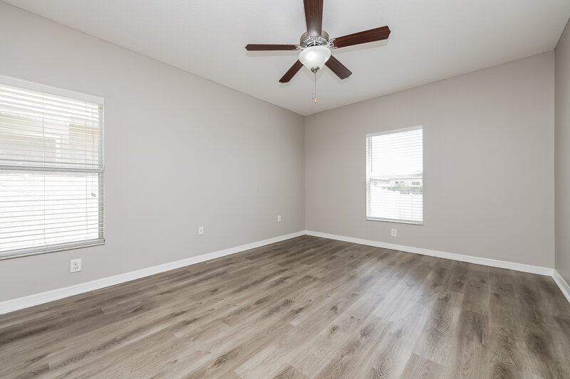 2,625/Mo, 1121 Seminole Sky Dr Ruskin, FL 33570 Main Bedroom View
