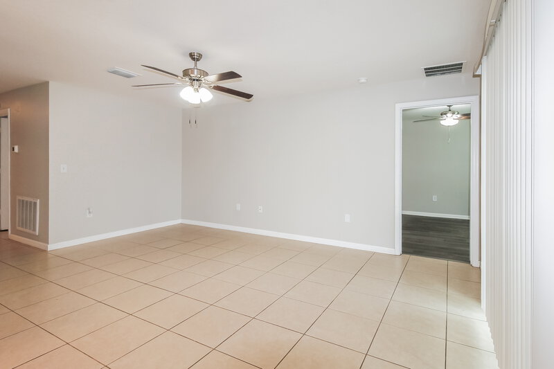 1,870/Mo, 12902 Keefer Ct Spring Hill, FL 34609 Living Room View