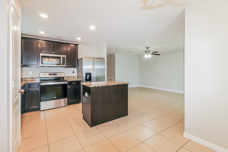 1,870/Mo, 12902 Keefer Ct Spring Hill, FL 34609 Kitchen View
